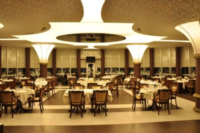 RESTAURANTLAR VE CAFELER